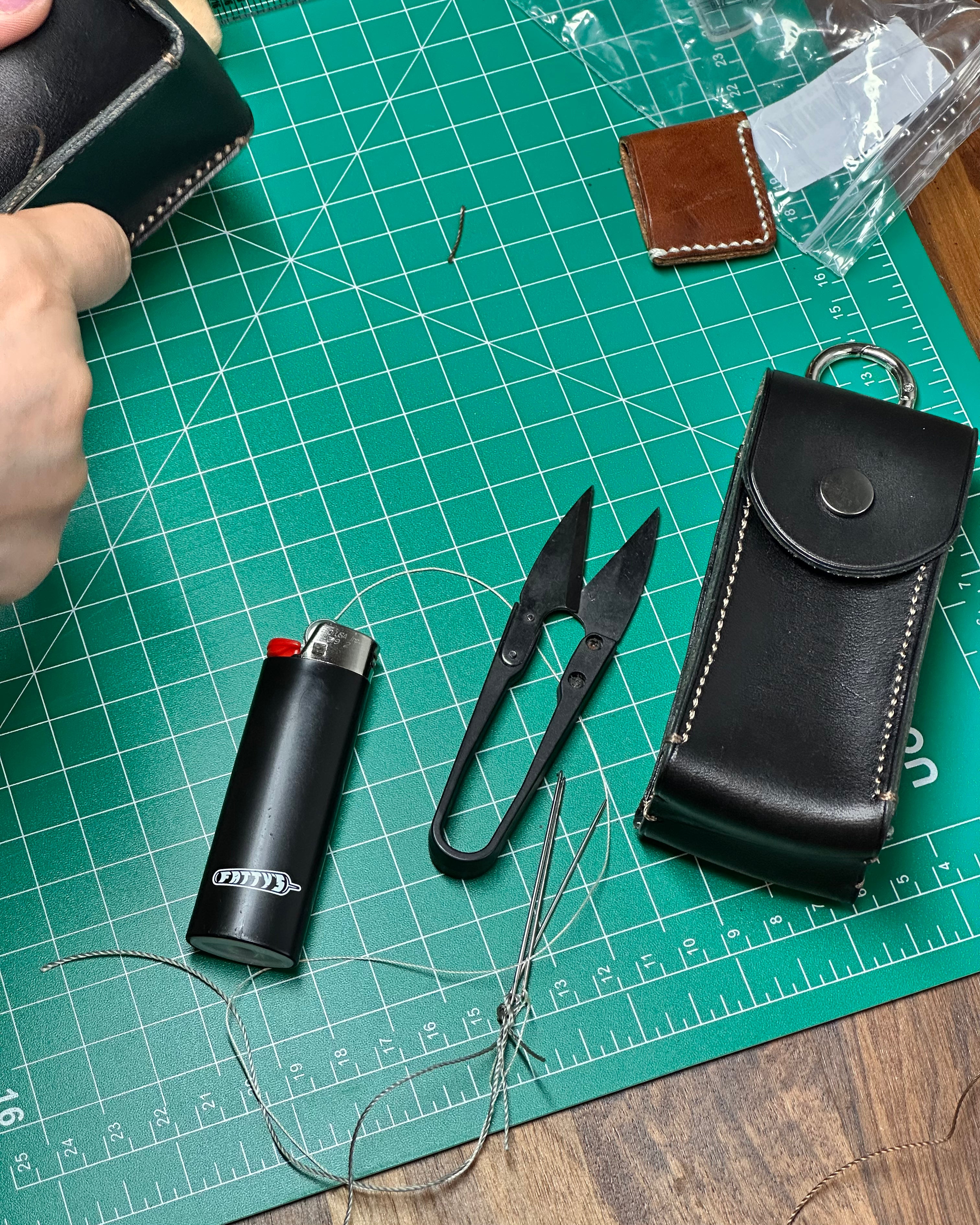 Leather Field Case (Fingerboard Keychain Holder)